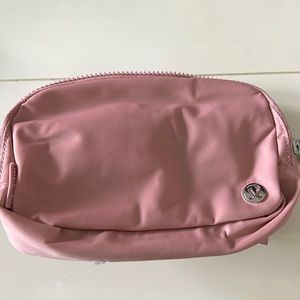Everywhere belt bag